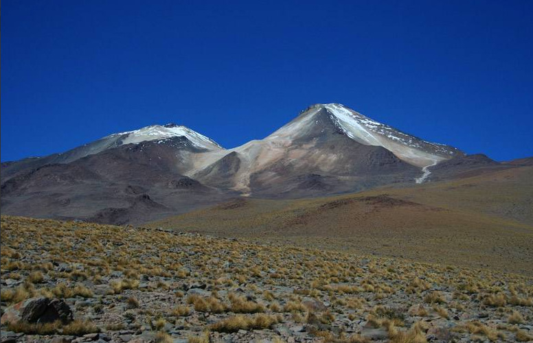 Стратовулкан на юго-западе Боливии