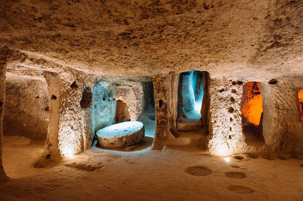 Подземному городу Деринкую около 4000 лет!