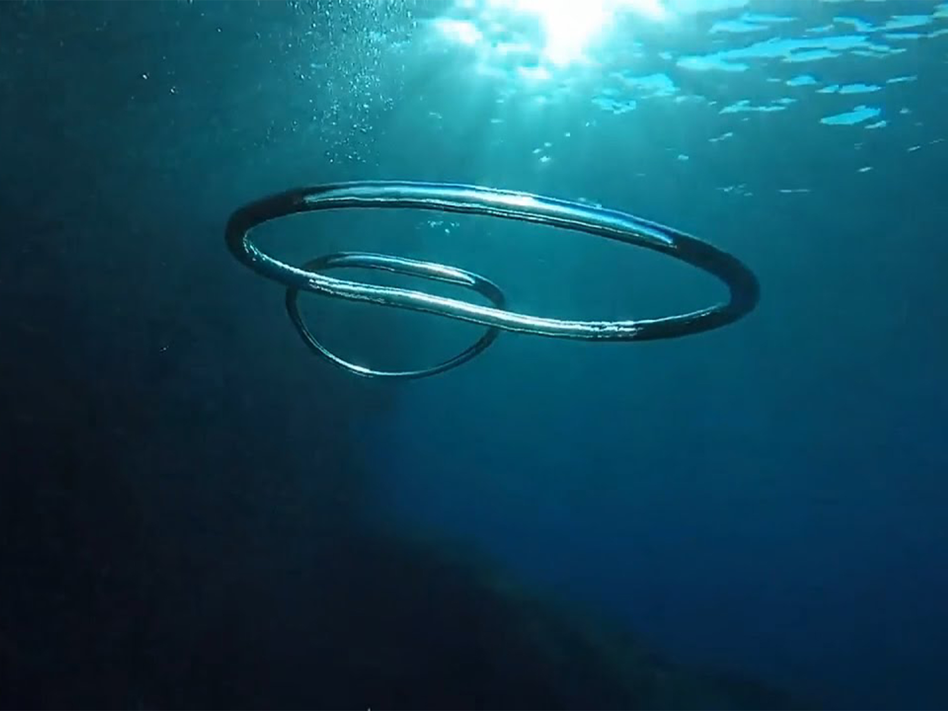Столкновение воздушных колец под водой