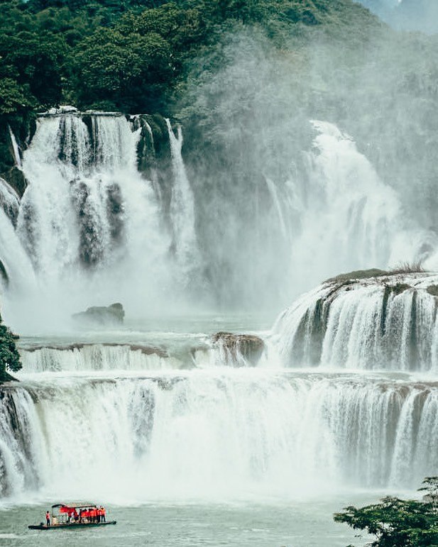 Вьетнам - водопад Дэтянь - Китай