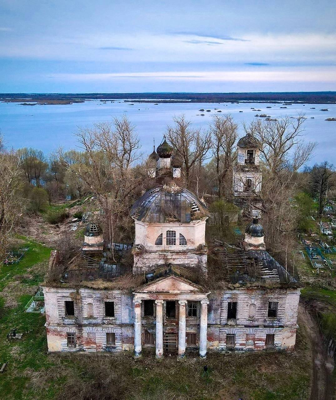 Заброшенный храм Смоленский - село Алабузино