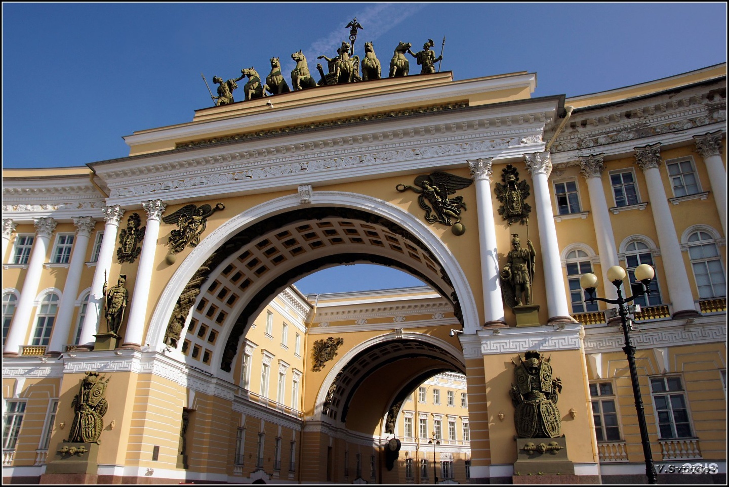 Арка генерального штаба в Петербурге