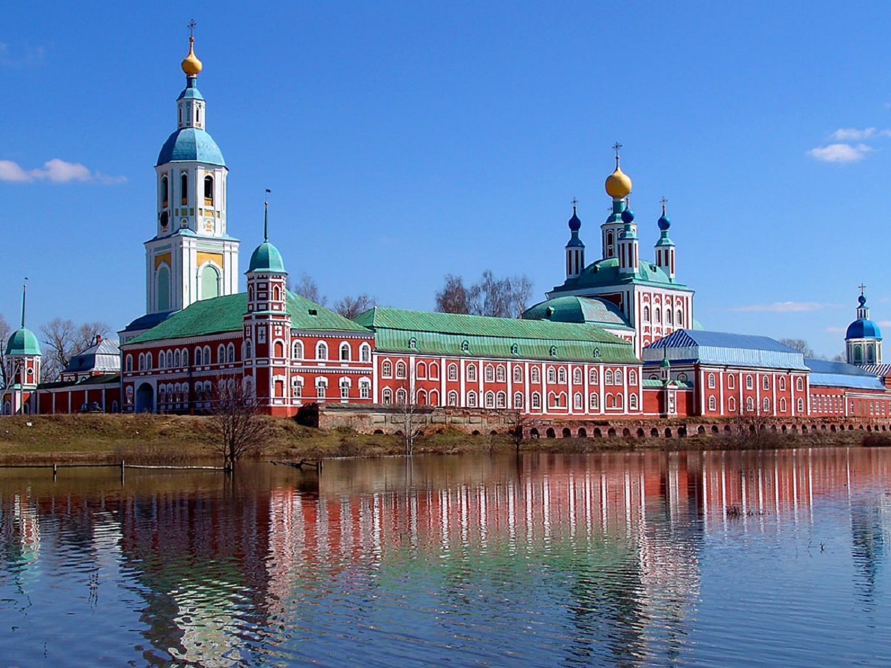 Рождество-Богородичный Санаксарский мужской монастырь